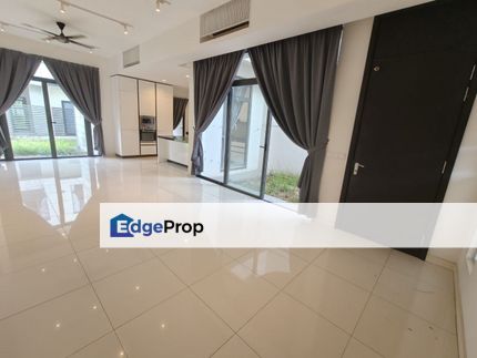 Avira Garden Terrace @ Medini, Double Storey Terrace For Sale Partial Furnish, Johor, Nusajaya