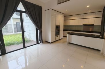 Avira Garden Terraces @ Medini