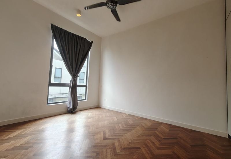 Avira Garden Terraces @ Medini