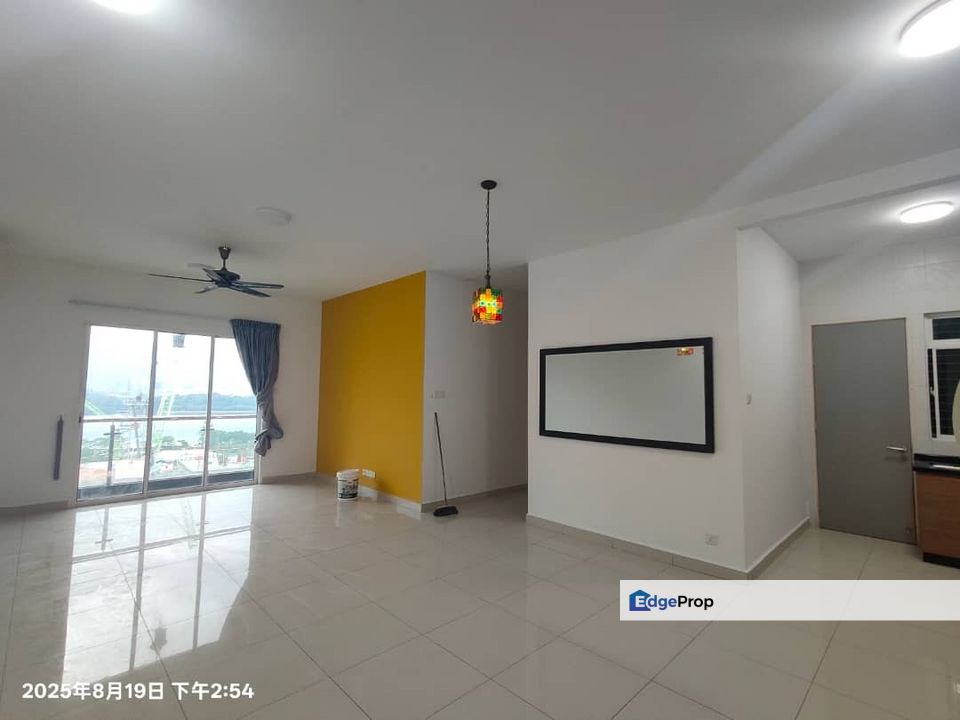 SkySuites @ Jb Town, Condo For Rent Partial Furnish with 2 Parking Lots , Johor, Johor Bahru