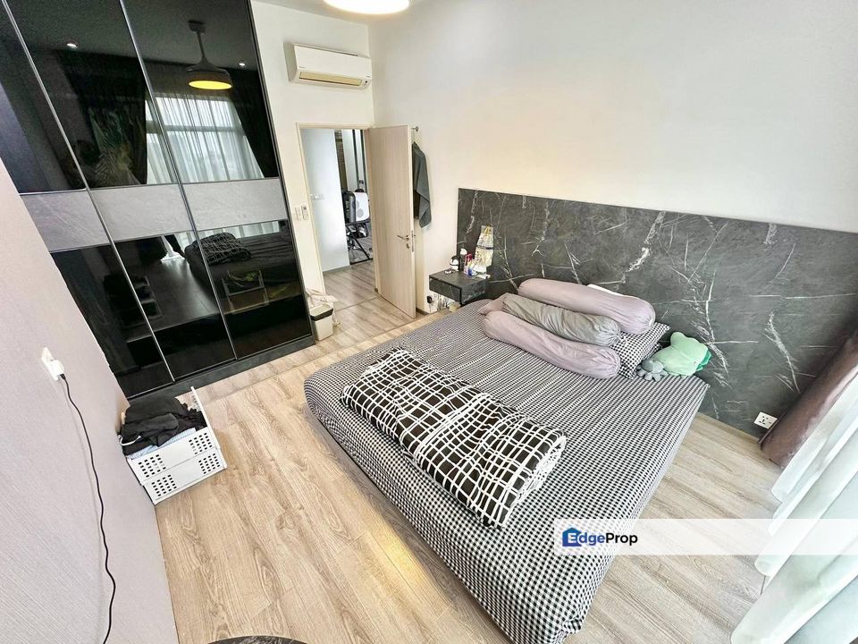 Havona Residence @ Mount Austin Apartment For Sale Fully Furnish Renovated , Johor, Johor Bahru