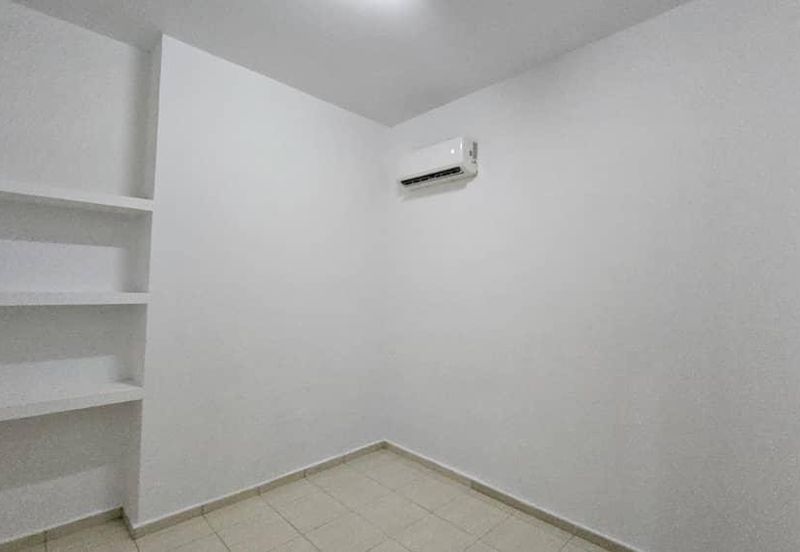 Plaza Mentari Apartment (Sun City)