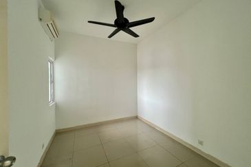 Dedaun Hijau (Greenfield Regency)