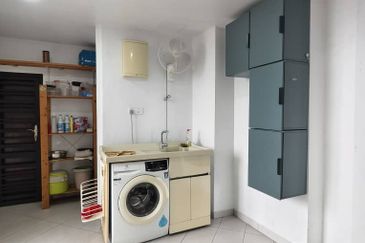 Mewah View Luxurious Apartments