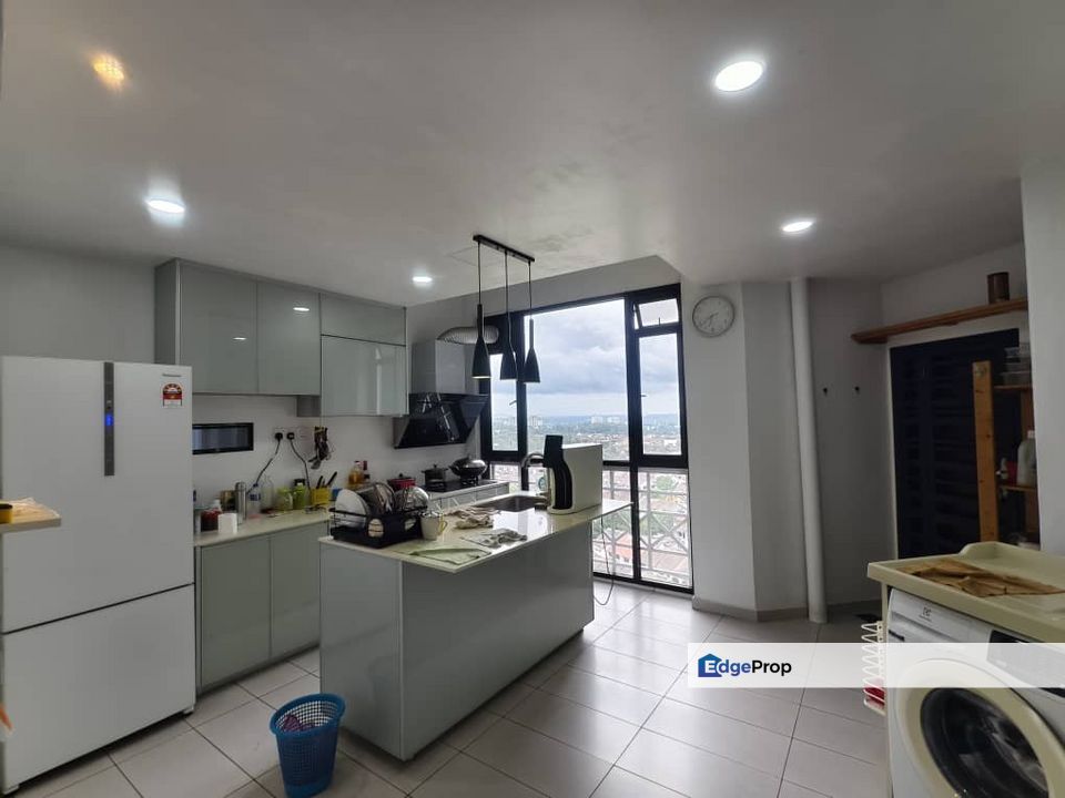 Mewah View Luxurious Apartment @ Bukit Mewah, For Sale Fully Renovated, Johor, Johor Bahru