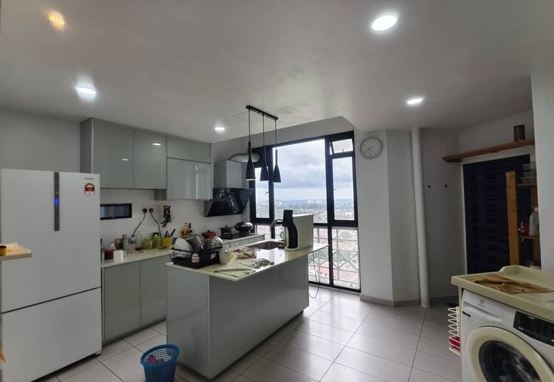 Mewah View Luxurious Apartments