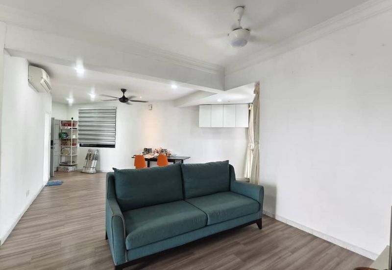 Mewah View Luxurious Apartments