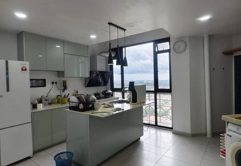 Mewah View Luxurious Apartments