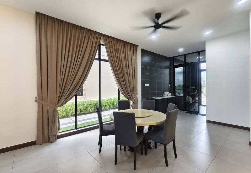 Aurora Resort Villas