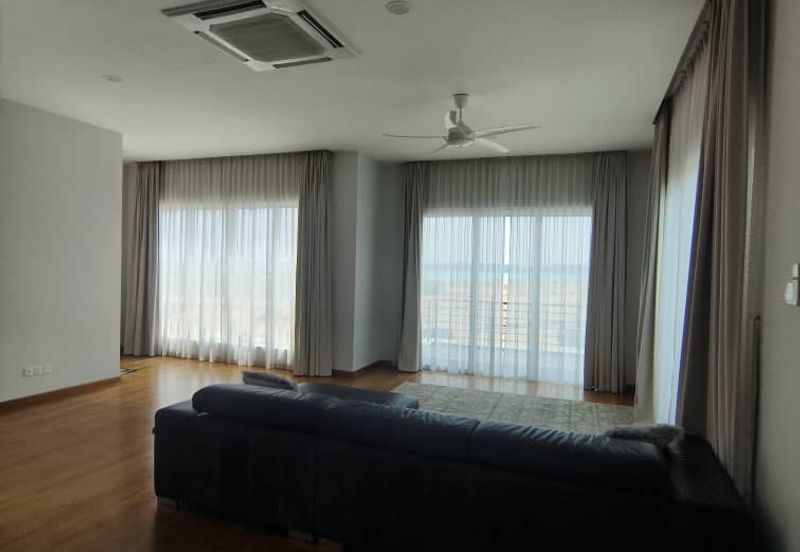 Isola Villa @ Senibong Cove