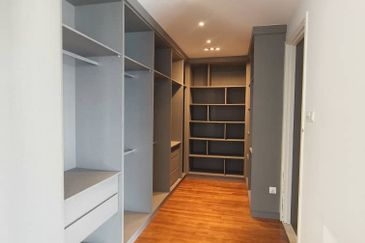 Isola Villa @ Senibong Cove