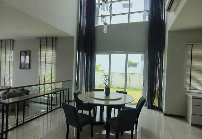 Isola Villa @ Senibong Cove