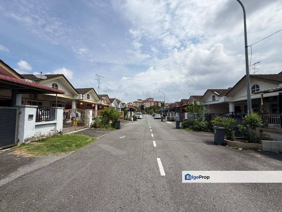 Nusa Bestari 2 @ Skudai, Single Storey Endlot with 10ft Land For Sale, Johor, Skudai