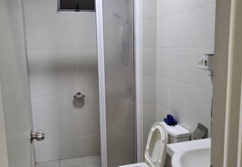 Meridin Bayvue Apartment