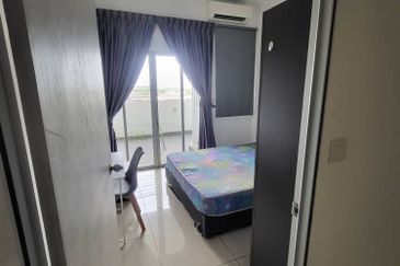 Meridin Bayvue Apartment