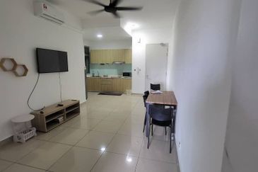 Meridin Bayvue Apartment