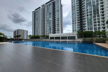 Meridin Bayvue Apartment