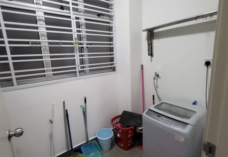 Meridin Bayvue Apartment