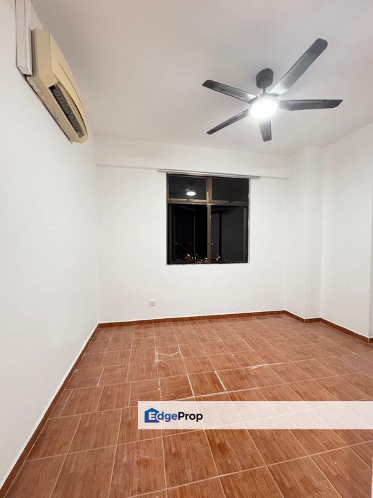 Aloha Tower Condominium @ Jb Town For Rent Partial Furnish, Johor, Johor Bahru