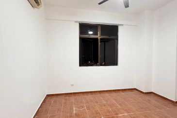 Aloha Tower Condominium