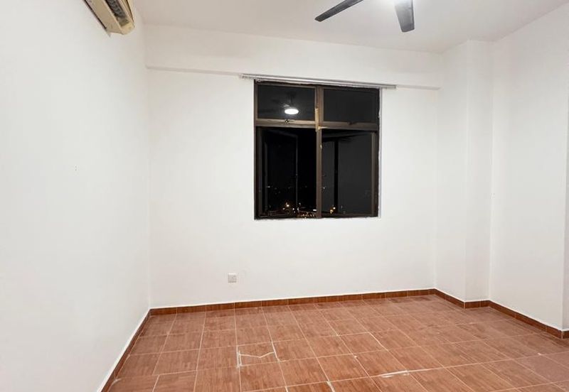 Aloha Tower Condominium