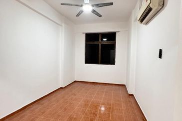 Aloha Tower Condominium