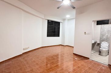 Aloha Tower Condominium