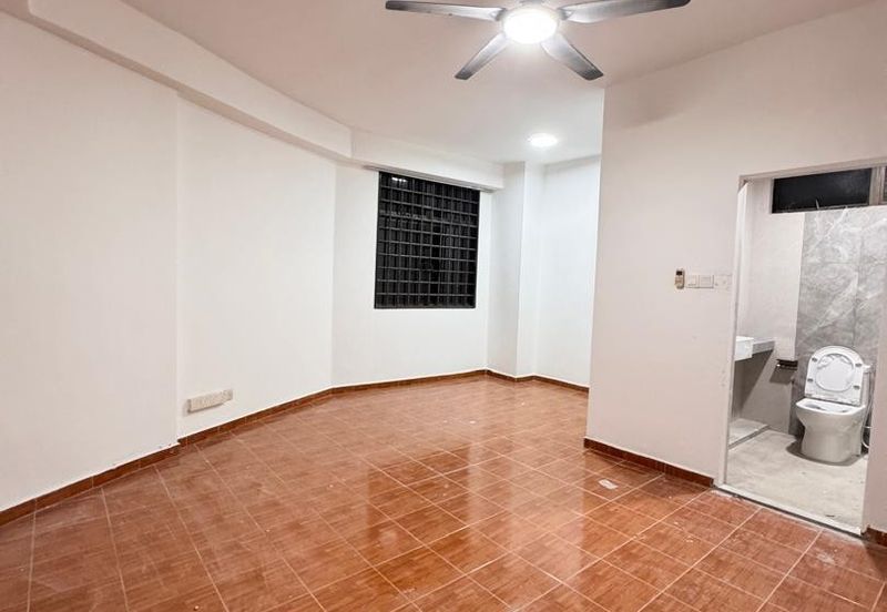 Aloha Tower Condominium