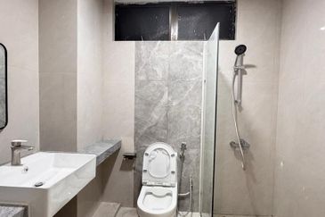 Aloha Tower Condominium