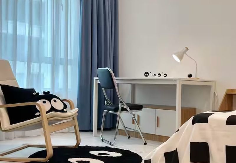 Akademik Suite @ Mount Austin