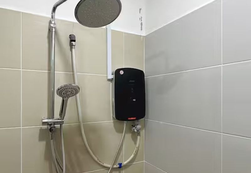 Akademik Suite @ Mount Austin