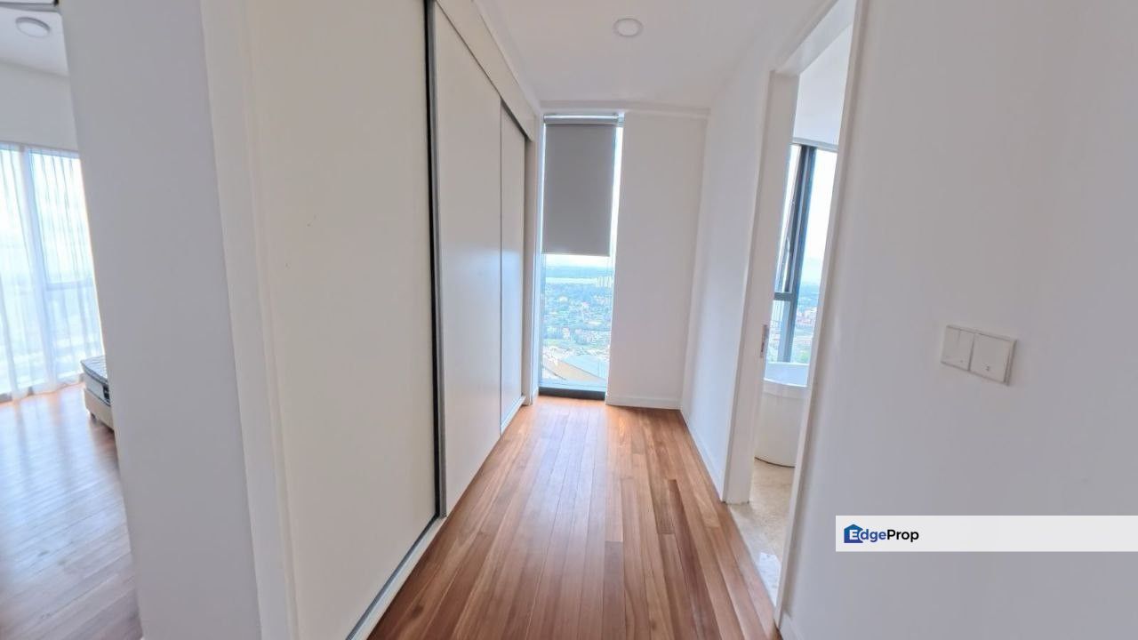 The Astaka @ 1 Bukit Senyum, For Sale High Floor, Seaview , Johor, Johor Bahru