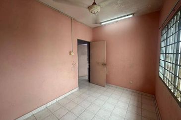 Bistari Impian Apartment @ Larkin