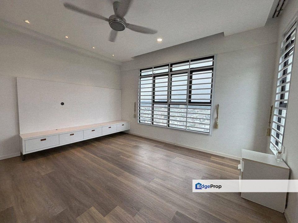 The Garden Residence @ Mutiara Mas, Apartment For Sale Fully Renovated , Johor, Skudai