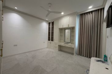 The Straits View Residences
