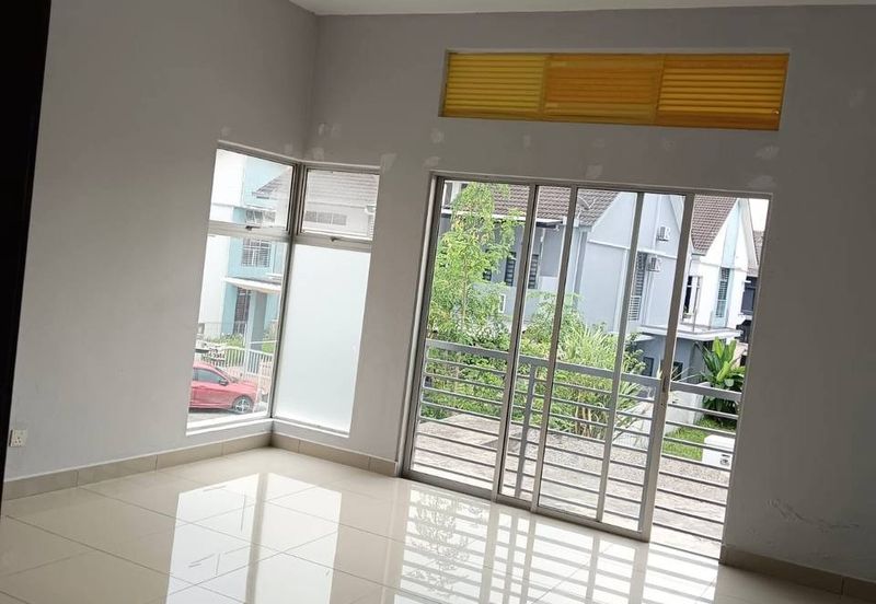 Taman Nusatara Prima @ Iskandar Puteri, Double Storey Cluster For Rent 