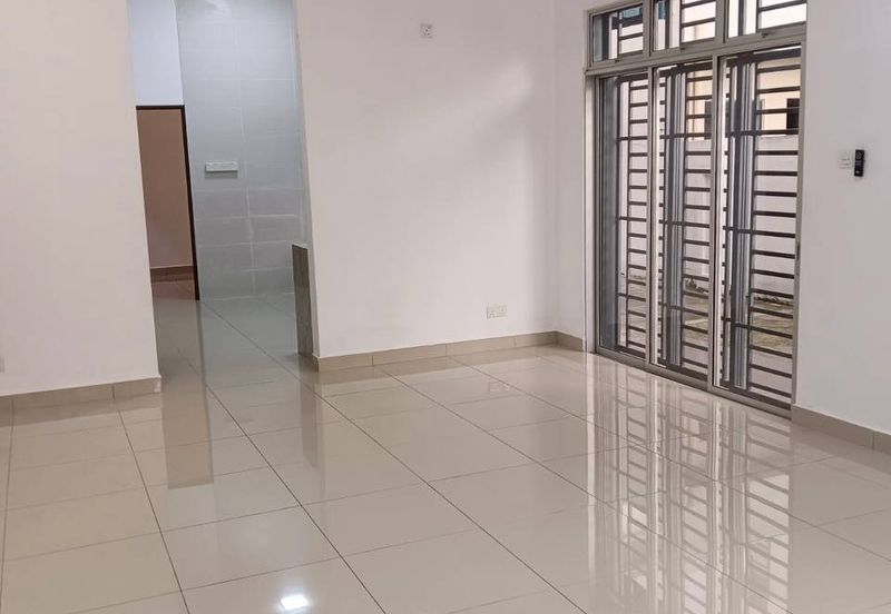 Taman Nusatara Prima @ Iskandar Puteri, Double Storey Cluster For Rent 