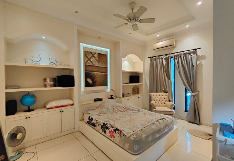 The Straits View Residences