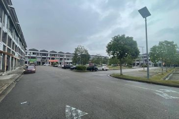 Eco Vantage @ Eco Tropics, Pasir Gudang, 2.5 Storey Shoplot For Sale 