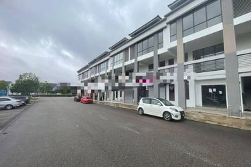 Eco Vantage @ Eco Tropics, Pasir Gudang, 2.5 Storey Shoplot For Sale 