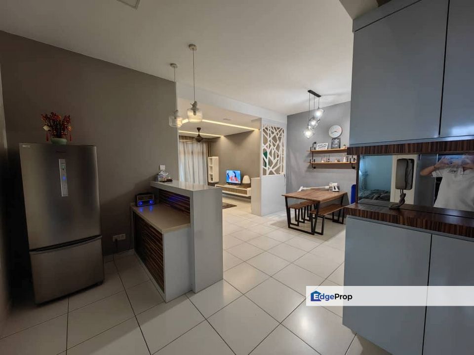 Sky Peak Residence @ Setia Tropika, Fully Renovated,High Floor , Johor, Setia Tropika