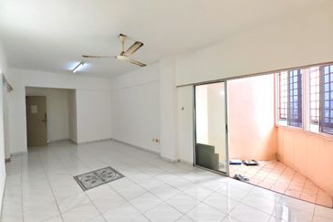 Sri Impian Apartment, Larkin Perdana