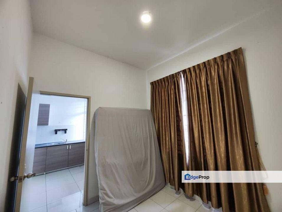 Imperial Jade Residenz Bandar Seri Alam Masai 2.5 Storey Terrace For Sale Gated Guarded , Johor, Masai