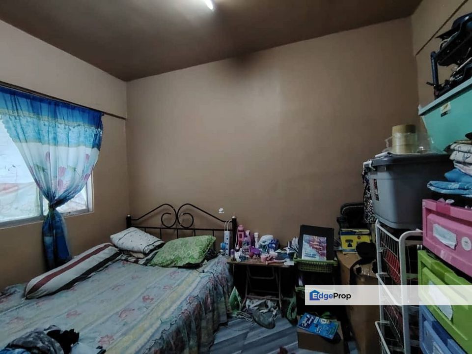 Flat Taman Rinting Masai For Sale Low Cost Level 1 , Johor, Masai