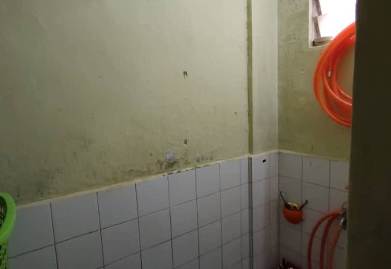 Flat Taman Rinting Masai For Sale Low Cost Level 1 