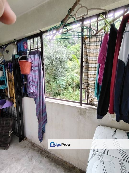 Flat Taman Rinting Masai For Sale Low Cost Level 1 , Johor, Masai