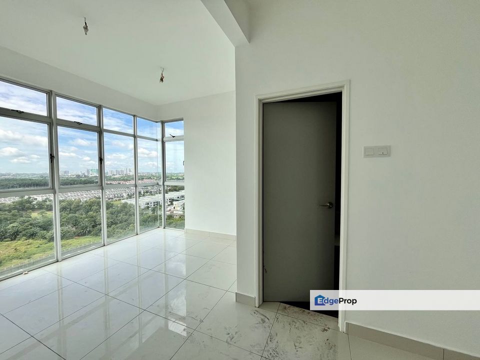 D'Lagoon Luxury Apartment @ Seri Austin For Sale Unblock Lake View High Floor, Johor, Johor Bahru