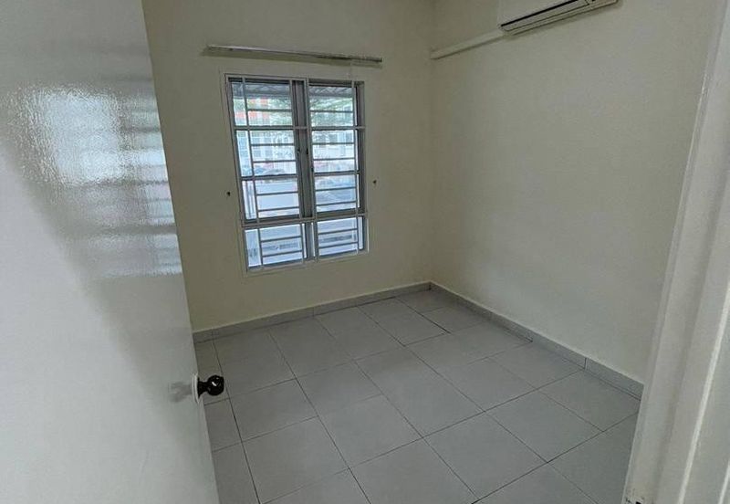 M'Tiara Apartment @ Larkin Idaman