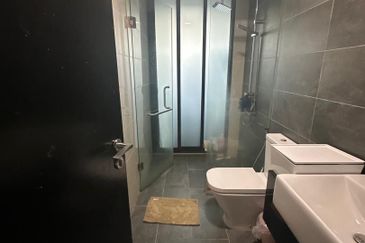 Almas Suites @ Puteri Harbour