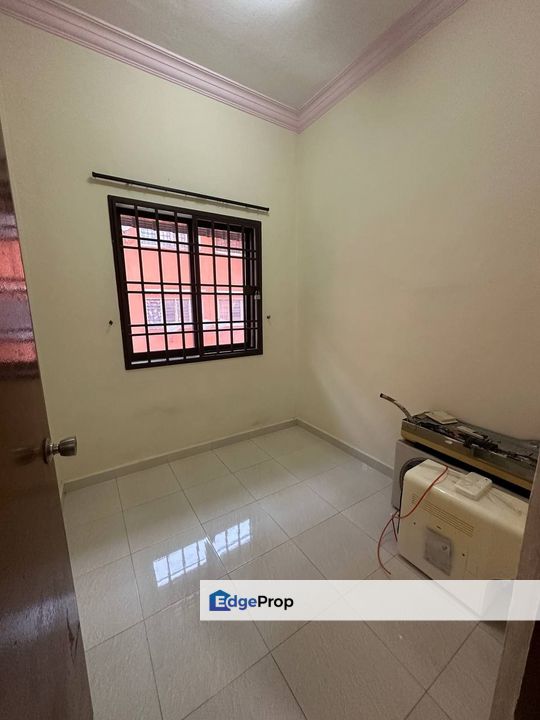 Flat Taman Pulai Utama Skudai Low Cost For Sale 2nd Floor Renovated Unit , Johor, Skudai